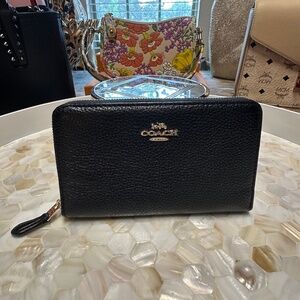 Authentic Black Coach Medium Zip Wallet